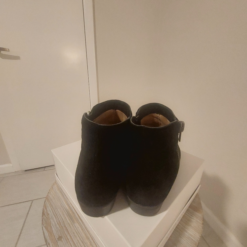 Booties - Picture 5 of 8